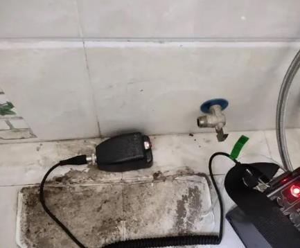八公山屋顶漏水维修公司分享下卫生间漏水的危害及解决方法